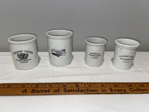 lot 186 image: Set of 4 Vintage French Pharmacy Pots - Rouen, Nantes, Vannes, Paris