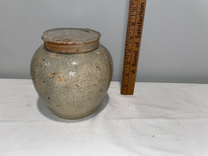 lot 197 image: Antique 1800s English Ginger Spice Jar with Lid - Handmade Stoneware