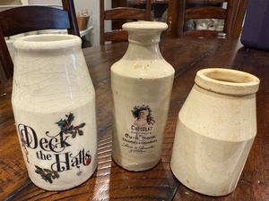 lot 142 image: Set of 3 Vintage Stoneware Jugs Decorative, French Chocolat, Plain