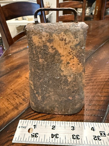 lot 144 image: Antique Rustic Metal Cowbell with Handle