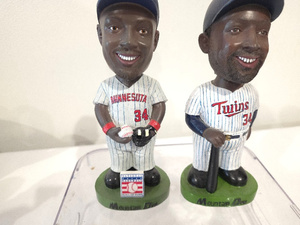 lot 3 image: Kirby Puckett Minnesota Twins Bobblehead Figures Set of 2