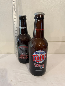 lot 22 image: Budweiser Collectible Bottles - Minnesota Twins & Holiday Edition