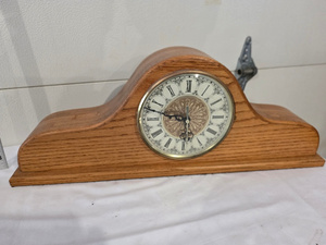 lot 26 image: Classic Wooden Mantel Clock with Roman Numerals
