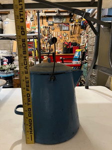 lot 63 image: Vintage Blue Enamelware Coffee Pot with Lid and Handle