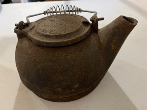 lot 67 image: Vintage Cast Iron Teapot with Coil Handle