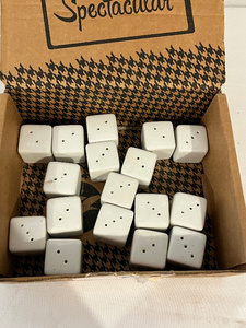 lot 114 image: Lot of 16 White Ceramic Dice-Shaped Decorative Pieces