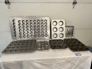 lot 116 image: Assorted Lot of Muffin and Baking Pans - 8 Pieces