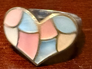 lot 121 image: Silver Heart Ring with Pastel Inlays