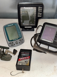 lot 158 image: Lot of Vintage Fish Finders & Fishing Gear - Humminbird, Eagle, Lowrance