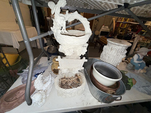 lot 164 image: Decorative Garden Statue Set with Planter and Figurines