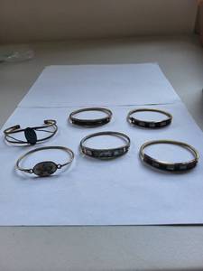 lot 67R image: Set of 6 Mexican Mother of Pearl, Abalone, and Turquoise Bracelets
