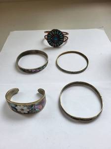 lot 68R image: Set of 5 Mexico Abalone and Turquoise Style Bracelets