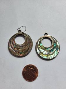 lot 87R image: Sterling Silver Abalone Shell Circular Earrings, 12.09g, One Missing Hook