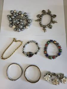 lot 91R image: Lot of 7 Assorted Costume Jewelry Bracelets