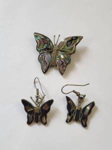 lot 163R image: .800 Alpaca Mexican Silver Butterfly Brooch and Earrings Set