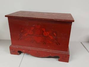 lot 1E image: Vintage Scandinavian Style Red Painted Wooden Chest with Decorative Motifs