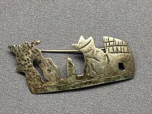 lot 24B image: Vintage Sterling Silver 925 Pin with Intricate Design and Makers Mark
