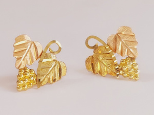 lot 3R image: 10K Gold Grape Leaf Earrings by Gold Coleman Co