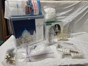 lot 1T image: Department 56 Crystal Ice Palace & Holiday Village Accessories