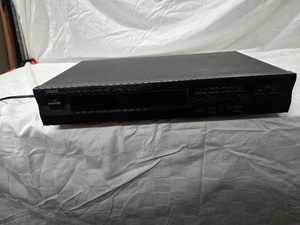 lot 3T image: Yamaha TX-492 Natural Sound AMFM Stereo Tuner