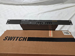 lot 6T image: D-Link DGS-1008TL 8-Port Gigabit Ethernet Switch Rack Mountable