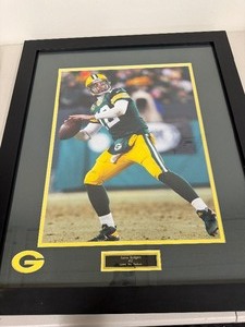 lot 21S image: Framed Aaron Rodgers #12 Green Bay Packers Photo Plaque