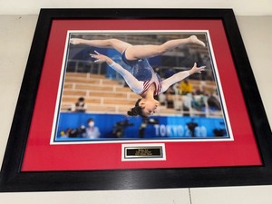 lot 19S image: Framed Sunisa Lee 2020 Olympic Games Gold All-Around Photo
