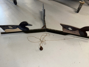 lot 2P image: Vintage Wooden Tri-Fold Duck Decoy with String Mechanism