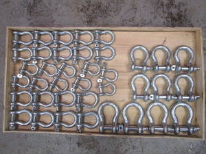 lot 38 image: LandHonor Anchor Shackles 4.75ton-12t (see description for sizes & quantities)