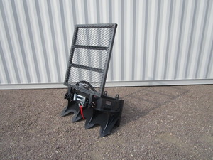 lot 14 image: LandHonor Skid Steer 15,000lb Hydraulic Recovery Winch