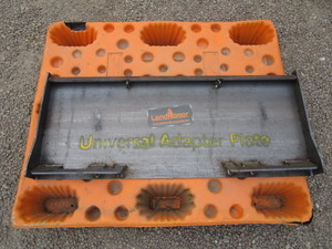 lot 98 image: LandHonor Skid Steer 316 Quick Tach Plate