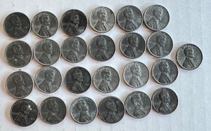 lot 23B image: Collection of 25 1943 Steel Lincoln Wheat Pennies Mixed Mints
