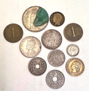 lot 46D image: Collection of 11 Foreign Circulated Coins including European and World Types