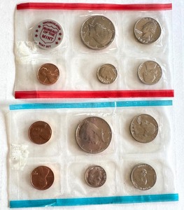 lot 48B image: 1972 U.S. Mint Uncirculated Coin Set with Original Packaging