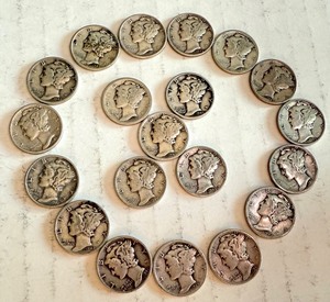 lot 68R image: Lot of 20 Circulated Mercury Dimes Assorted Dates