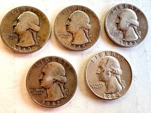 lot 71B image: Lot of 5 Washington Silver Quarters 1942 1943 1945 1964