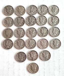 lot 90B image: Lot of 24 Circulated Mercury Dimes Assorted Dates