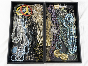 lot 21 image: Large Costume Jewelry Collection with Necklaces, Bracelets, and Earrings