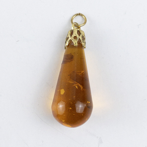 lot 31 image: Vintage Amber Teardrop Pendant with Gold-Tone Cap