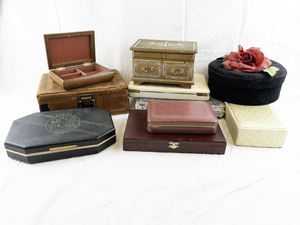 lot 52 image: Collection of 10 Vintage and Decorative Jewelry and Trinket Boxes