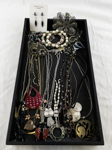 lot 61 image: Costume Jewelry Collection Including Necklaces, Bracelets, Earrings, and Brooches