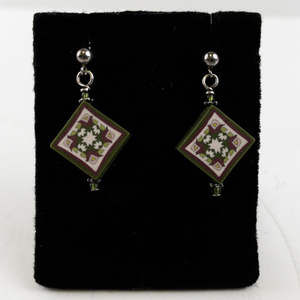 lot 119 image: Pair of Decorative Green and Pink Square Drop Earrings