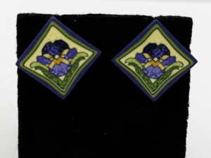 lot 121 image: Pair of Square Floral Post Earrings