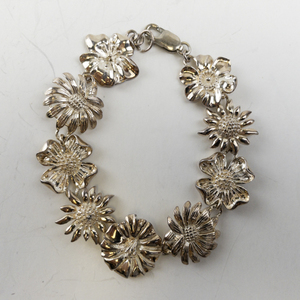 lot 158 image: Sterling Silver 925 Floral Link Bracelet 7.5 in