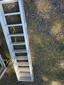lot 27 image: Folding Car Trailer Ramp