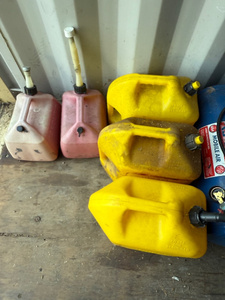 lot 36 image: Lot of 5 Utility Fuel Cans - Mixed Colors, Fuel Storage