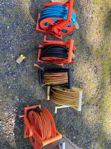 lot 45 image: Lot of 5 Industrial Reels with Extension Cords
