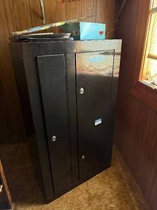 lot 60 image: HomSafe Metal Security Cabinet with Double Door Lock System