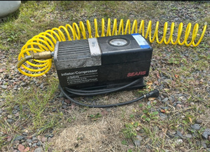 lot 177 image: Sears InflatorCompressor Combo