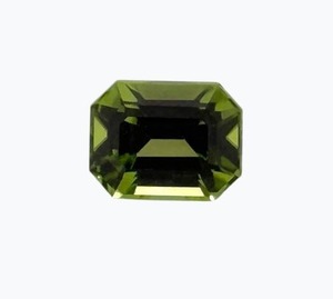 lot 26C image: 2.56 Carat Peridot  Retail Estimate $500$700 VIDEO